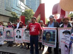 marcha-cdmx-ayotzinapa-1